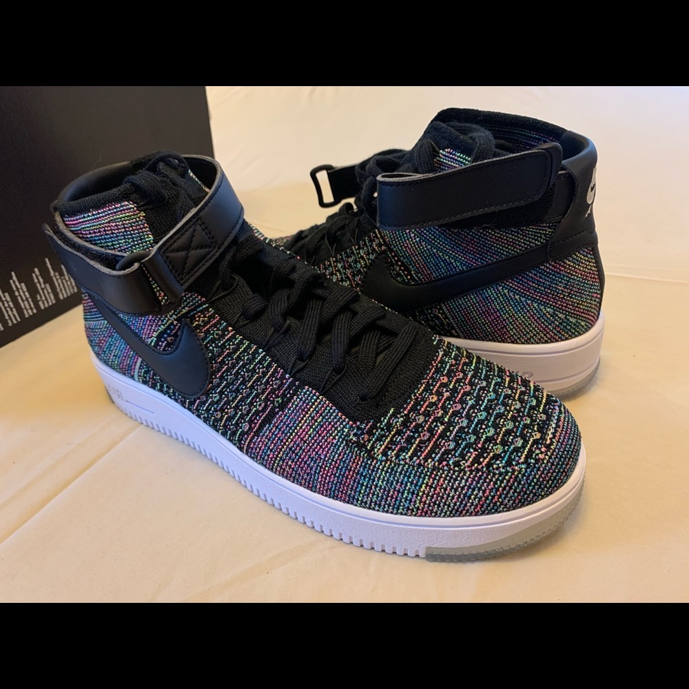 NWT Nike AF1 Ultra Flyknit Mid